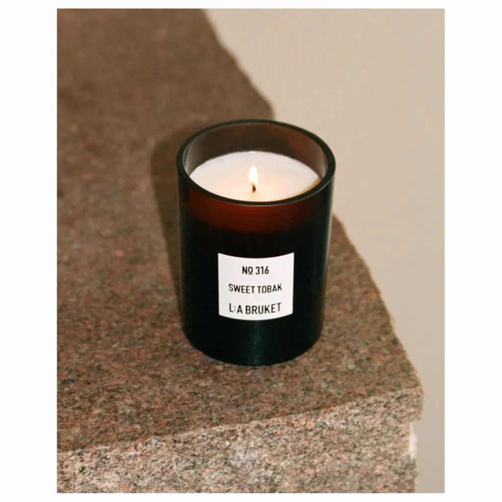 Best Bougie parfumée Sweet Tobak - 260g | Homme Bougies, Senteurs|Bougies, Senteurs