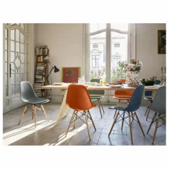 Best Chaise DSW plastic - piètement érable - Charles & Ray Eames | Chaises, Tabourets, Bancs