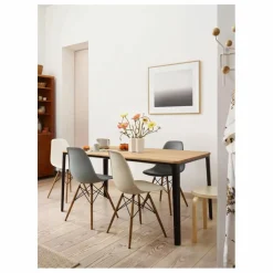 New Chaise DSW plastic - piètement érable - Charles & Ray Eames | Chaises, Tabourets, Bancs