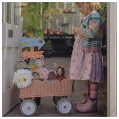 New Chariot en rotin Petal | Enfant Rangements|Patères, Paniers Enfant