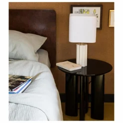 Best Table d'appoint Carlotta en hêtre laqué | Tables, Bureaux