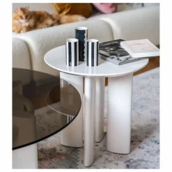 Best Table d'appoint Carlotta en hêtre laqué | Tables, Bureaux