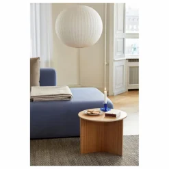 New Table d'appoint Slit ronde en bois | Tables, Bureaux