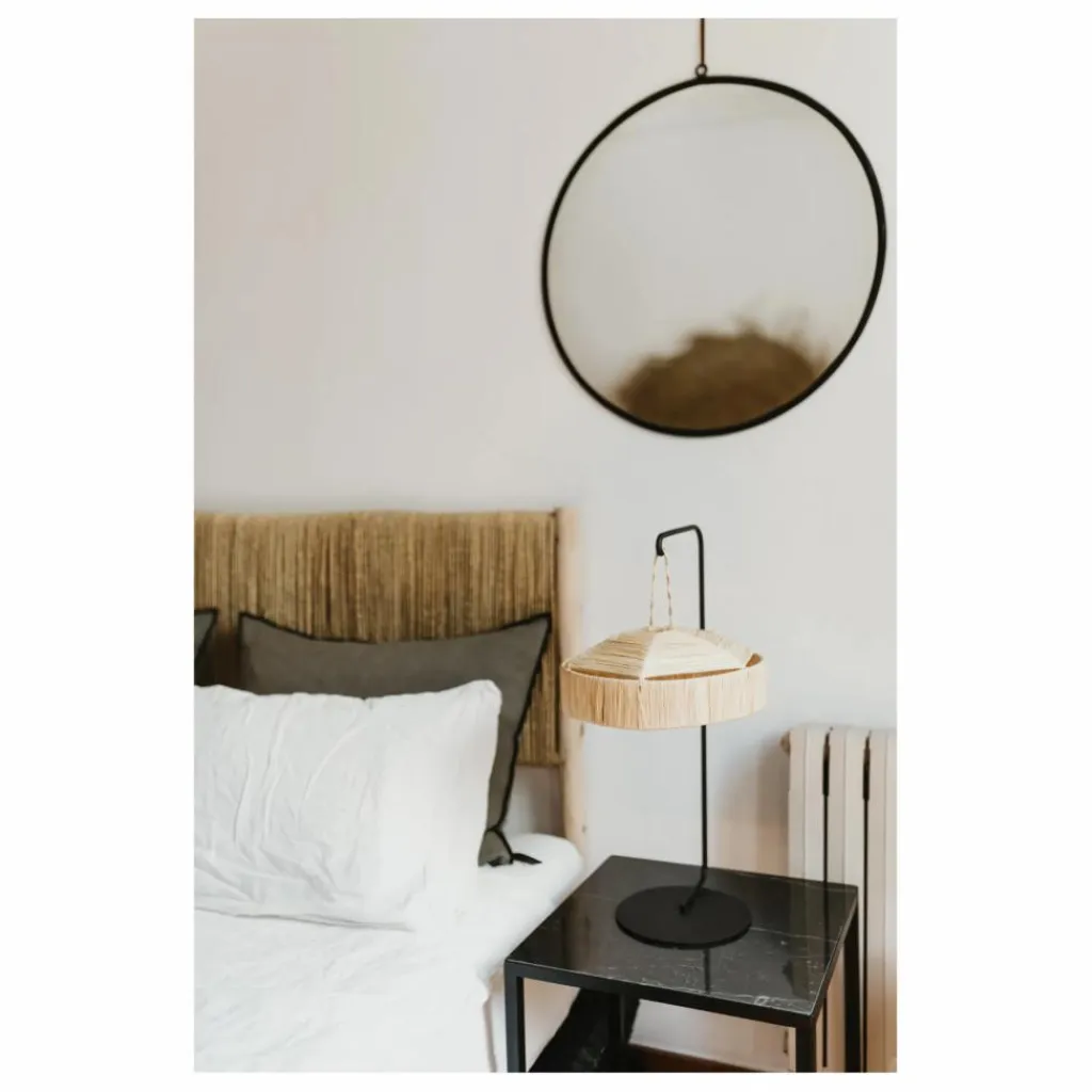 Tête de lit en bois brut et palme Lits, Tables De Chevet